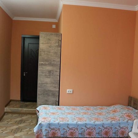 Guest House Barbi Кобулети Экстерьер фото
