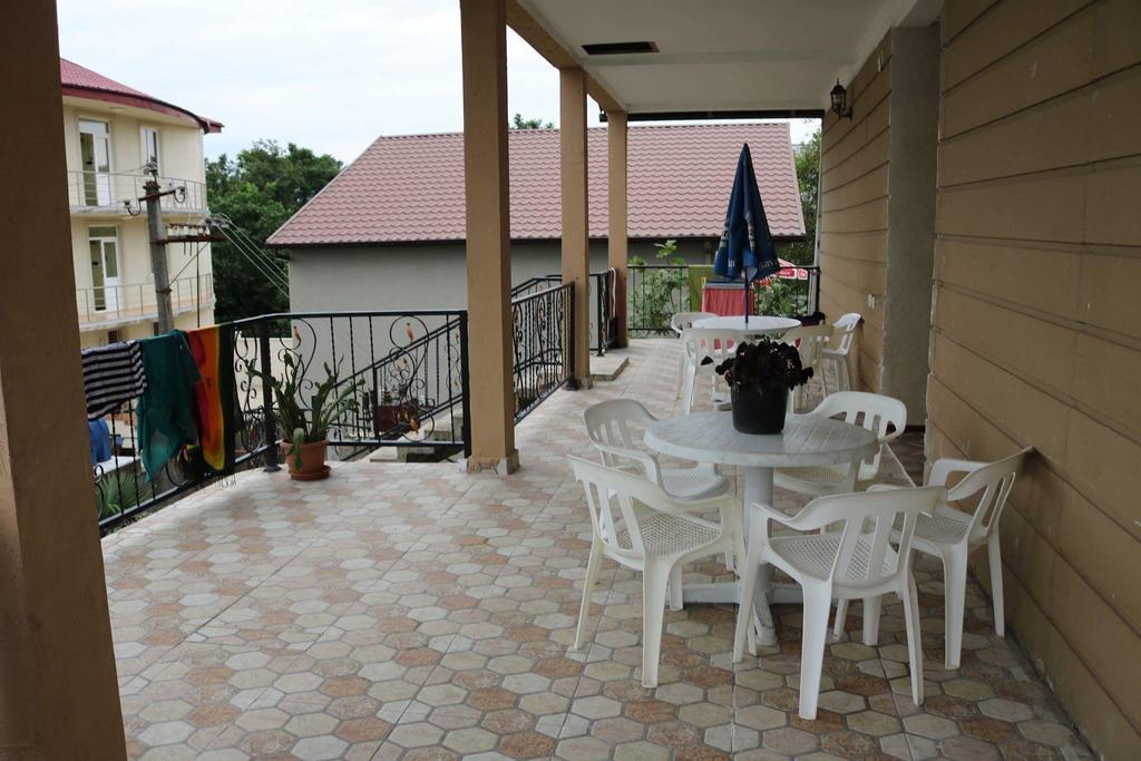 Guest House Barbi Кобулети Экстерьер фото