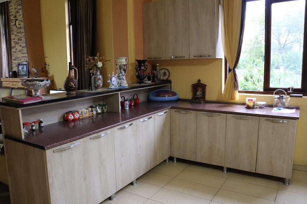 Guest House Barbi Кобулети Экстерьер фото